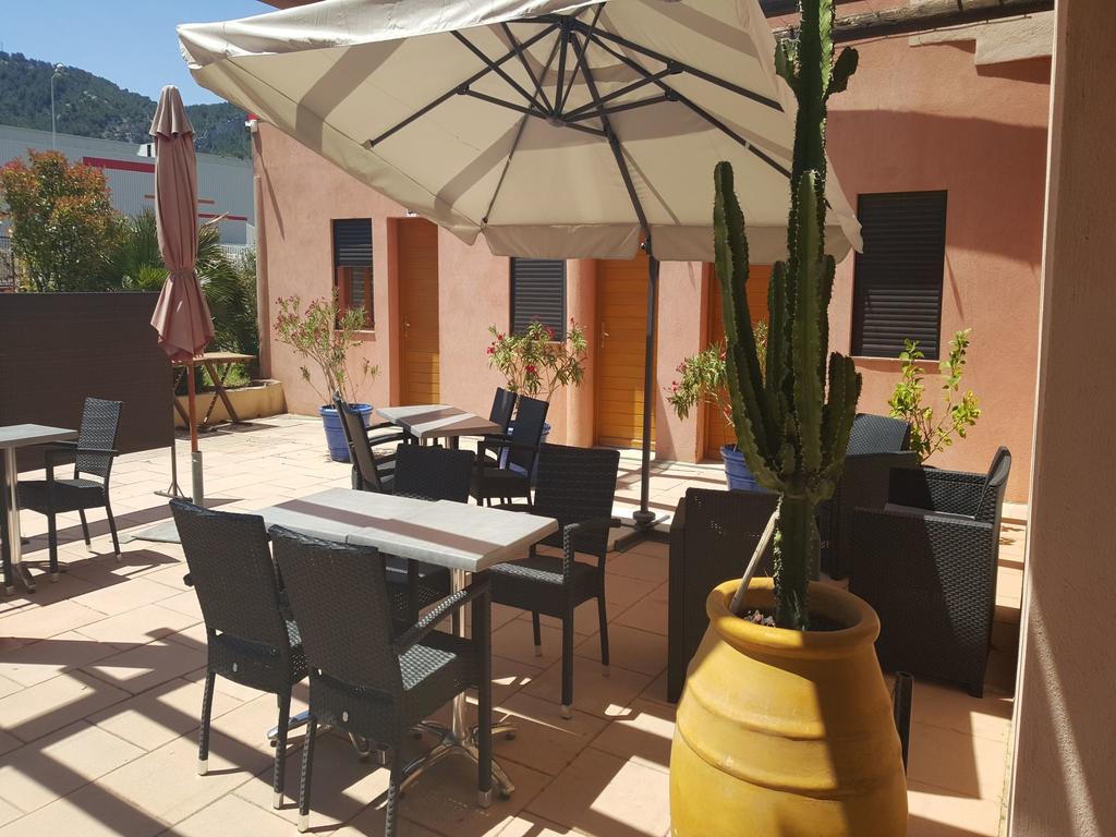 Hotel L'Hacienda Martigues Eksteriør billede