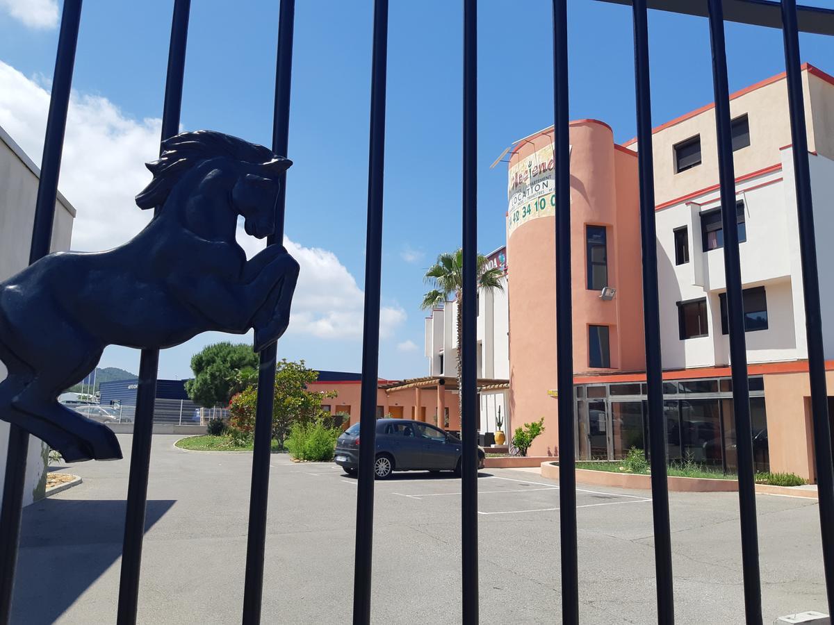 Hotel L'Hacienda Martigues Eksteriør billede