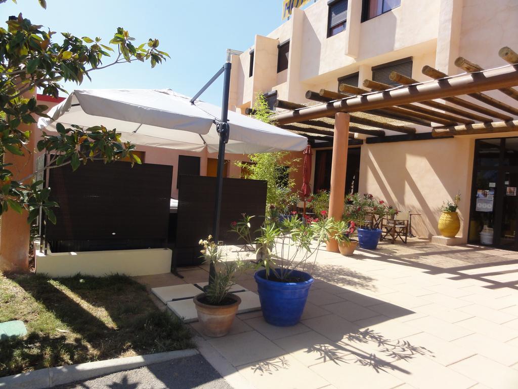 Hotel L'Hacienda Martigues Eksteriør billede